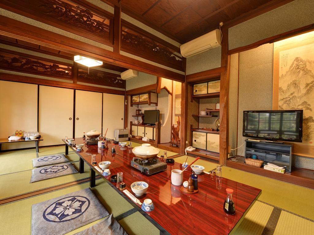 Yusenso Hotel Mito  Buitenkant foto